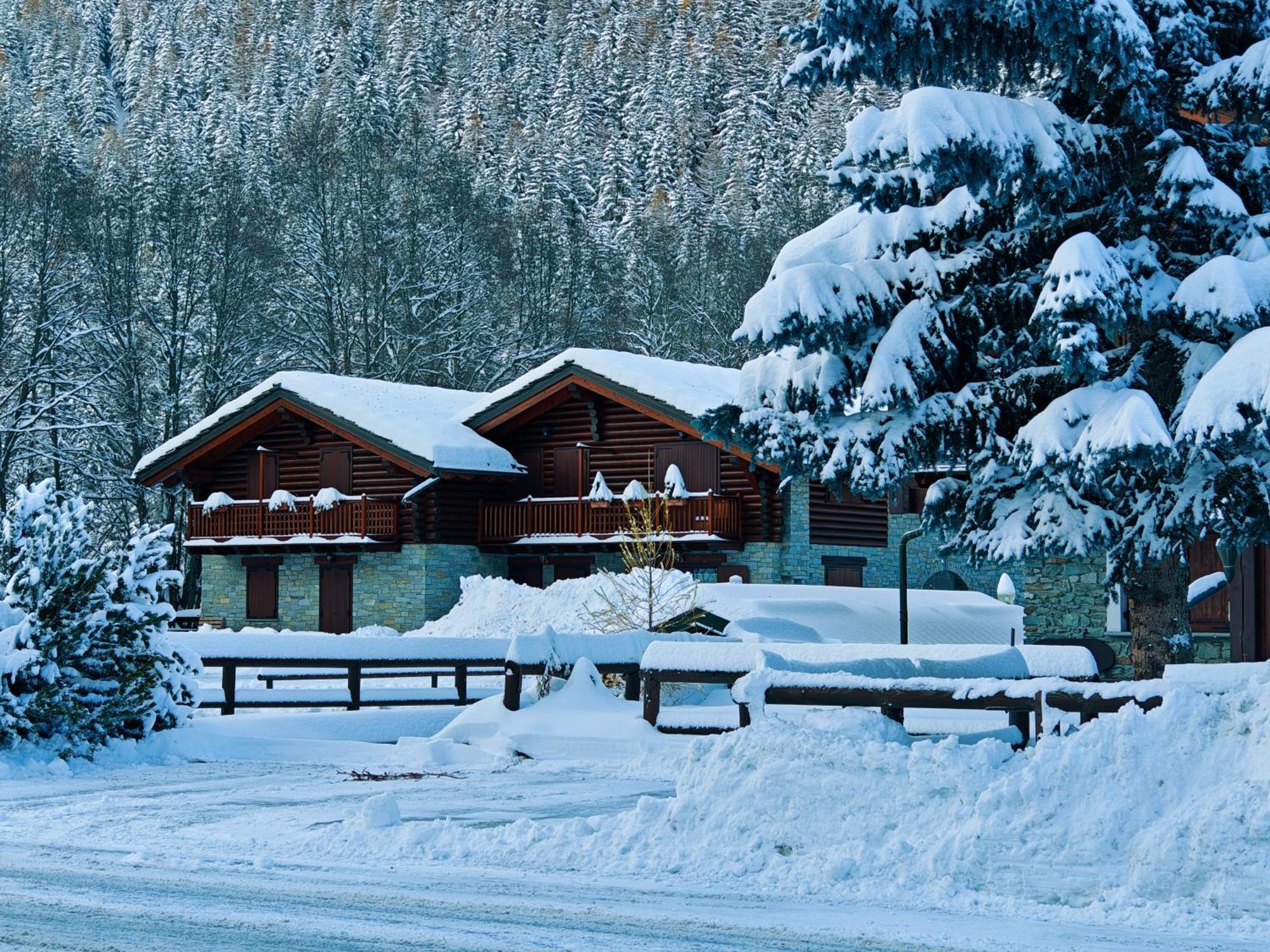 Champoluc Apartment Bagian luar foto